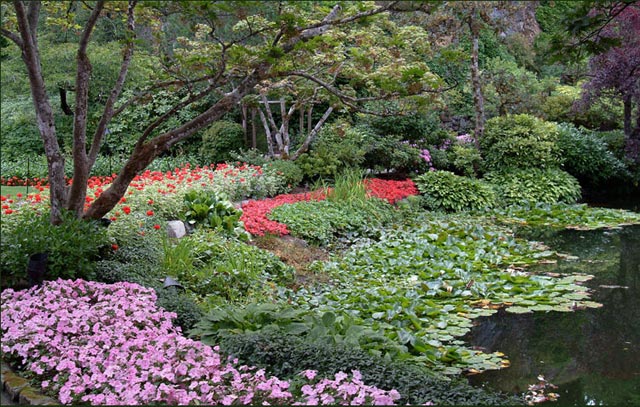  زیباترین و بزرگترین باغ گل دنیا Butchart Garden